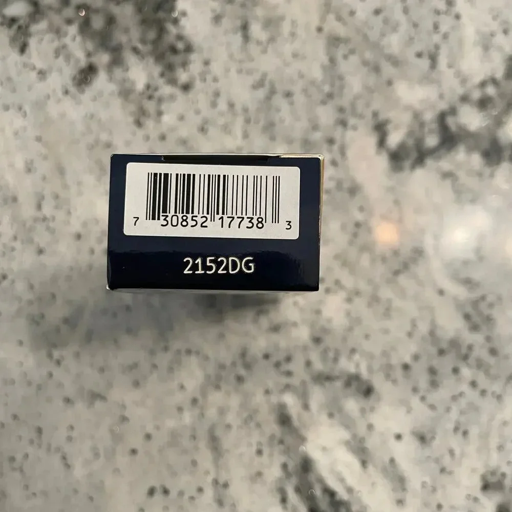Cle de Peau Beaute Radiant Cream Foundation O80 Deep Ocher 21ml 0.88 oz NEW